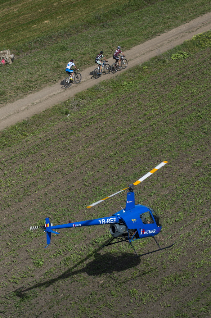 Concurenti la Prima Evadare fotogarafie din elicopter