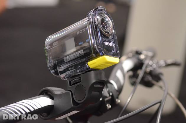 Concurentii de la Elite vor merge cu Sony Action Cam AS30